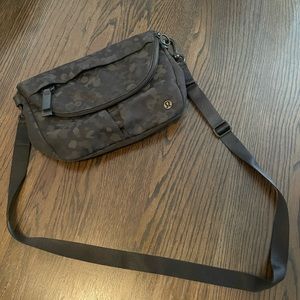 Lululemon All Night Festival Bag